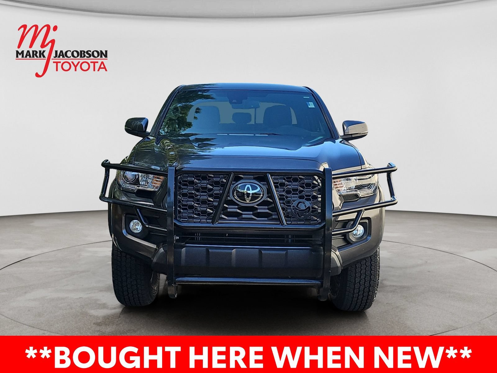 Used 2023 Toyota Tacoma TRD Off-Road w/ Technology Package AWD/4WD image 3
