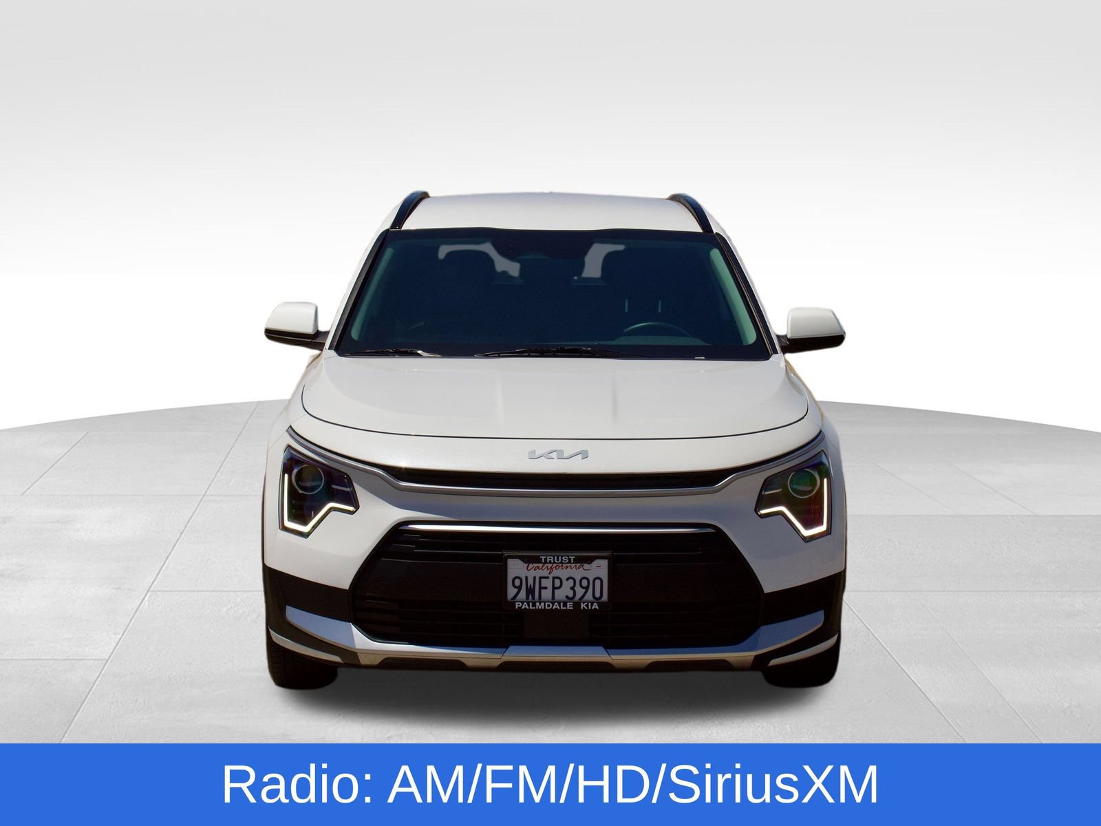Used 2025 Kia Niro EX FWD image 3