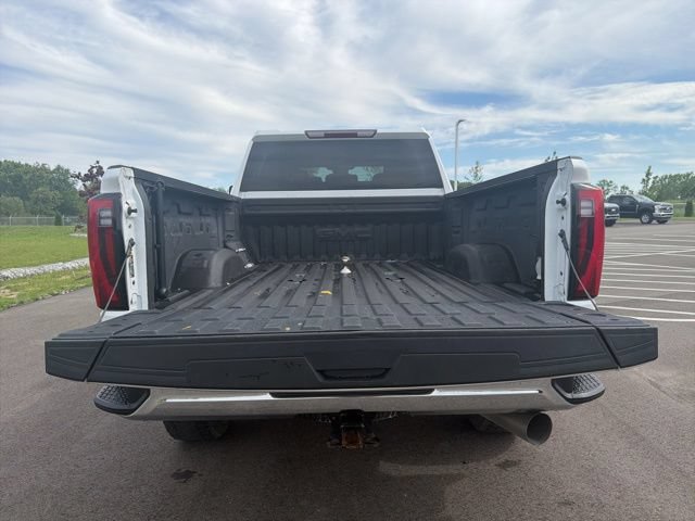 Used 2024 GMC Sierra 3500 SLT w/ SLT Convenience Package AWD/4WD image 13