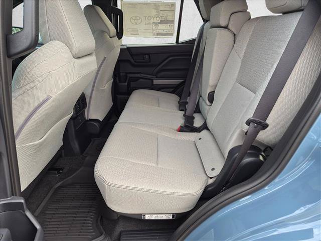 New 2026 Toyota 4Runner SR5 AWD/4WD image 13