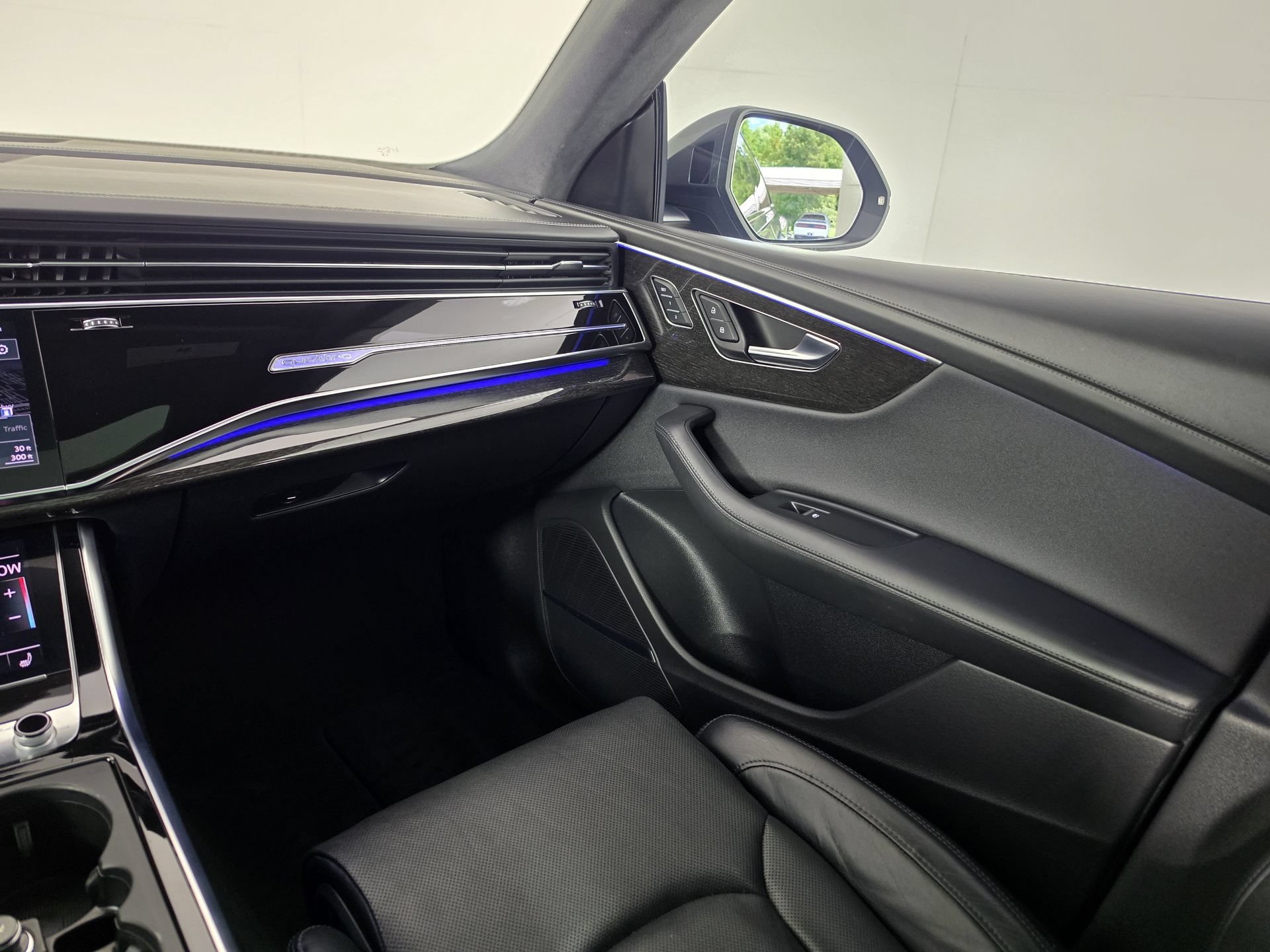 Certified 2023 Audi Q8 Prestige AWD/4WD image 23