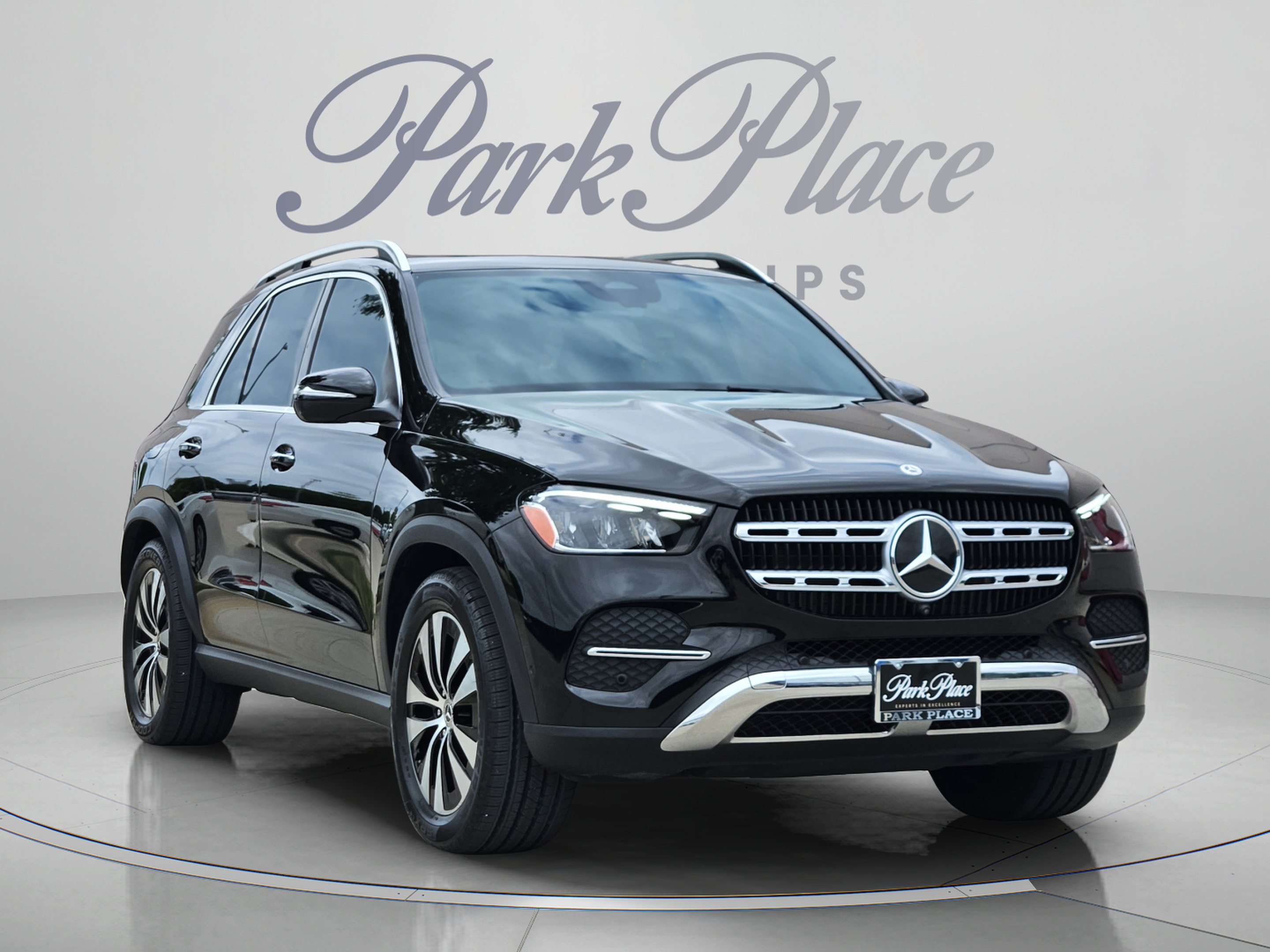 Used 2025 Mercedes-Benz GLE 350 4MATIC image 4