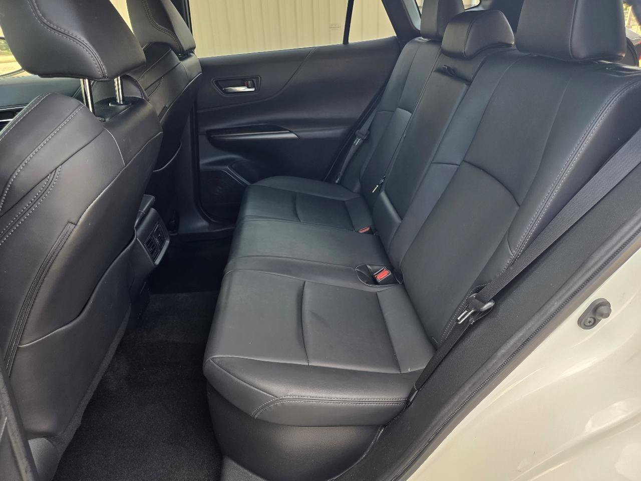 Used 2022 Toyota Venza XLE AWD/4WD image 16