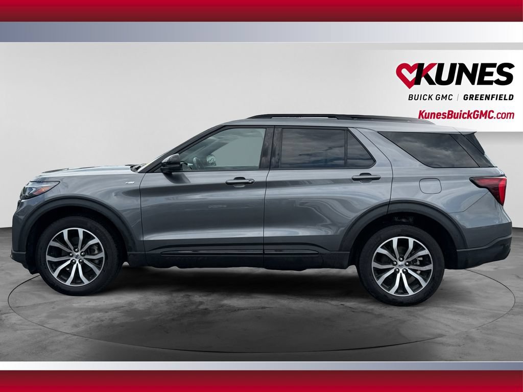 Used 2025 Ford Explorer ST-Line AWD/4WD image 6
