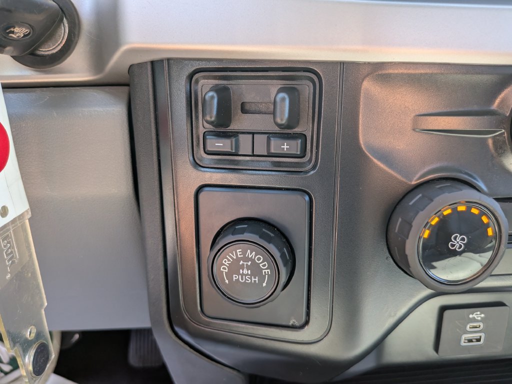 Used 2024 Ford F250 XL w/ XL Driver Assist Package RWD image 25