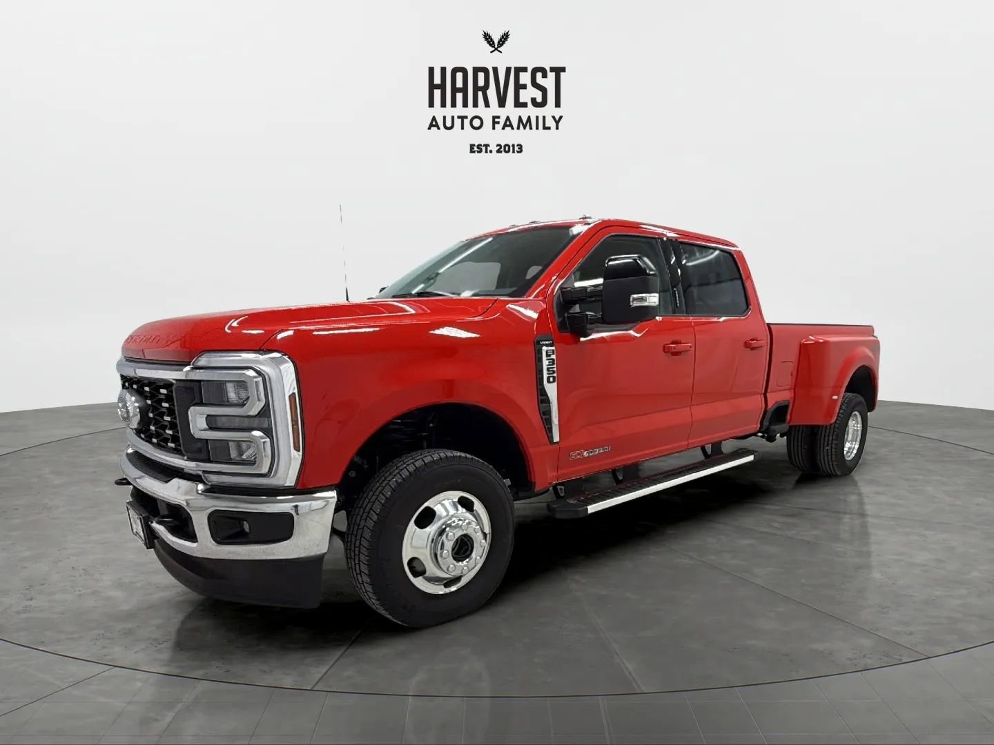 Used 2024 Ford F350 Lariat image 1