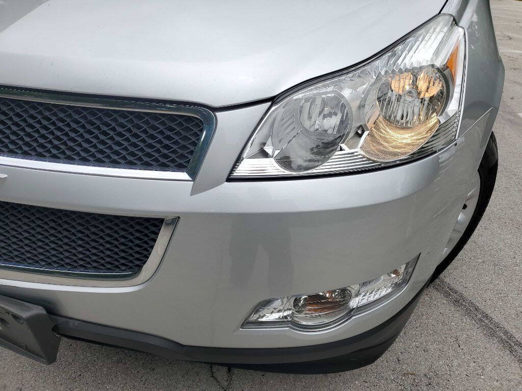 Used 2011 Chevrolet Traverse LS FWD image 5