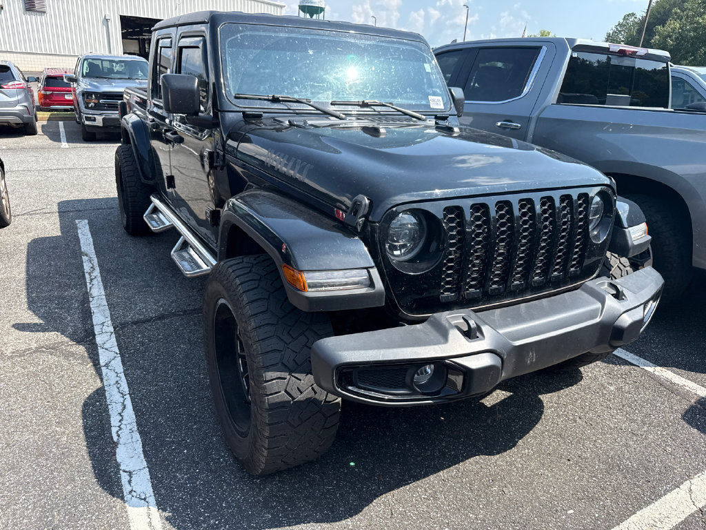 Used 2023 Jeep Gladiator Sport AWD/4WD image 4