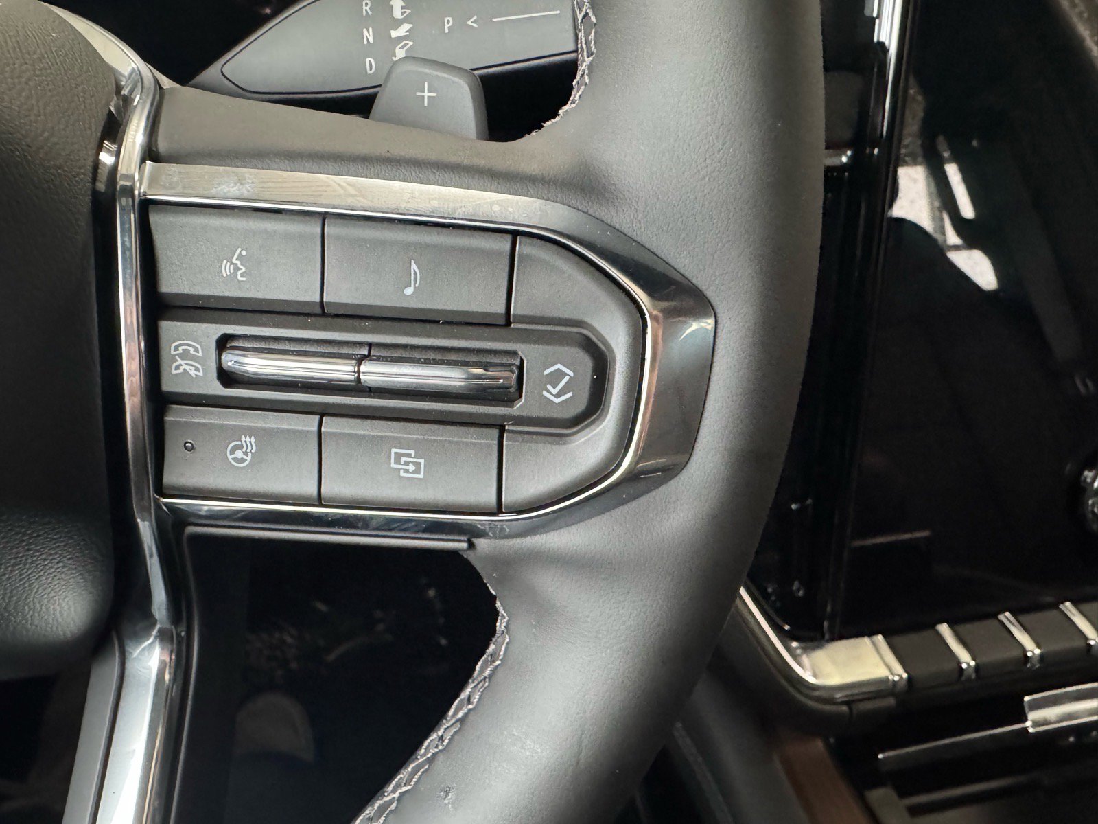 New 2026 GMC Yukon XL Denali image 25