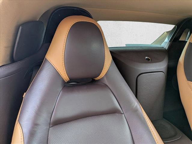 Used 2021 Aston Martin V8 Vantage Roadster image 14