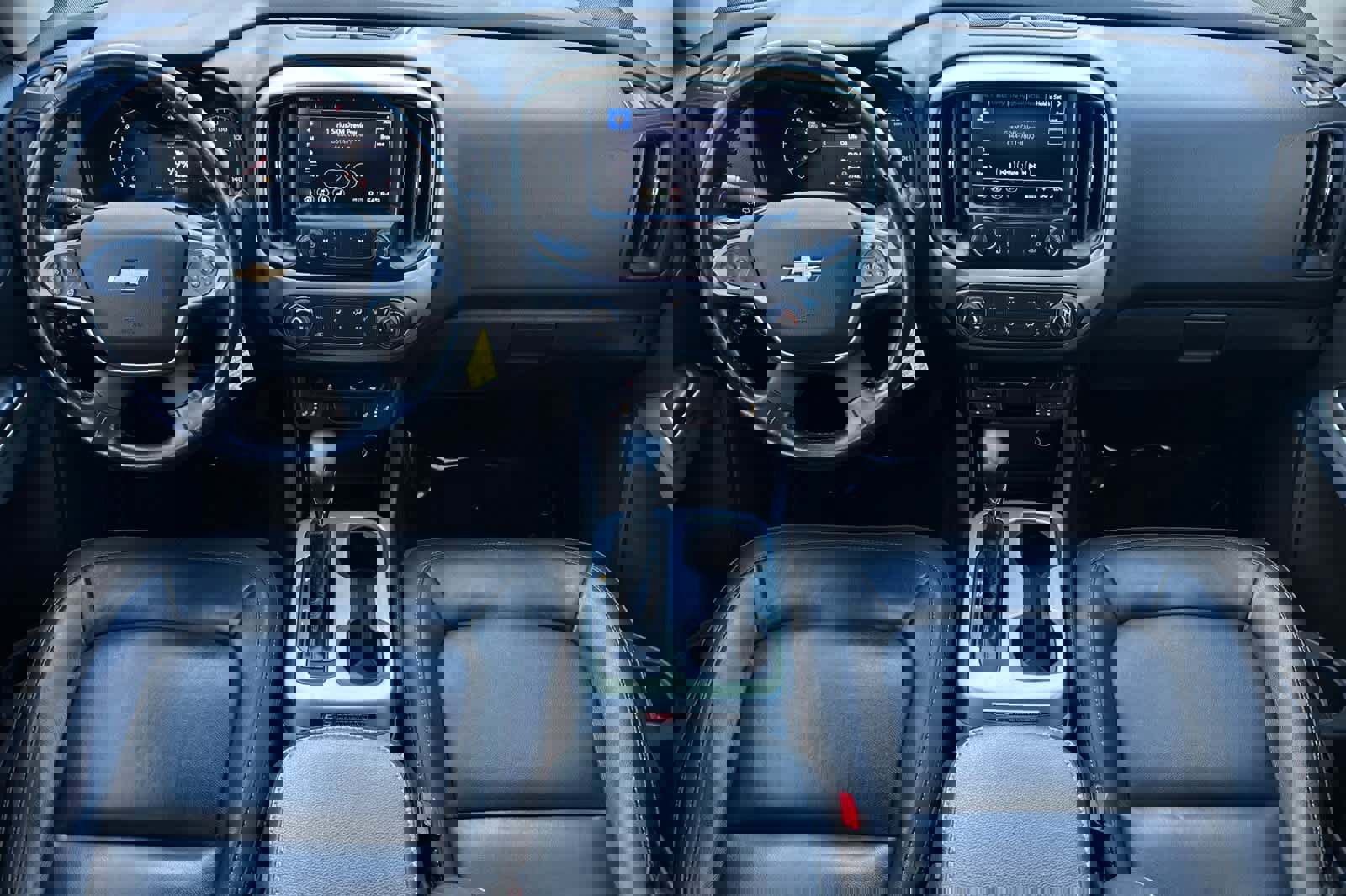 Used 2022 Chevrolet Colorado LT w/ Luxury Package image 3