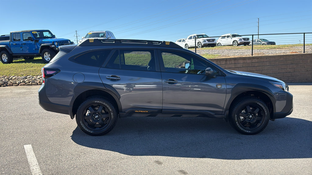 Used 2025 Subaru Outback Wilderness w/ Wilderness Package AWD/4WD image 8