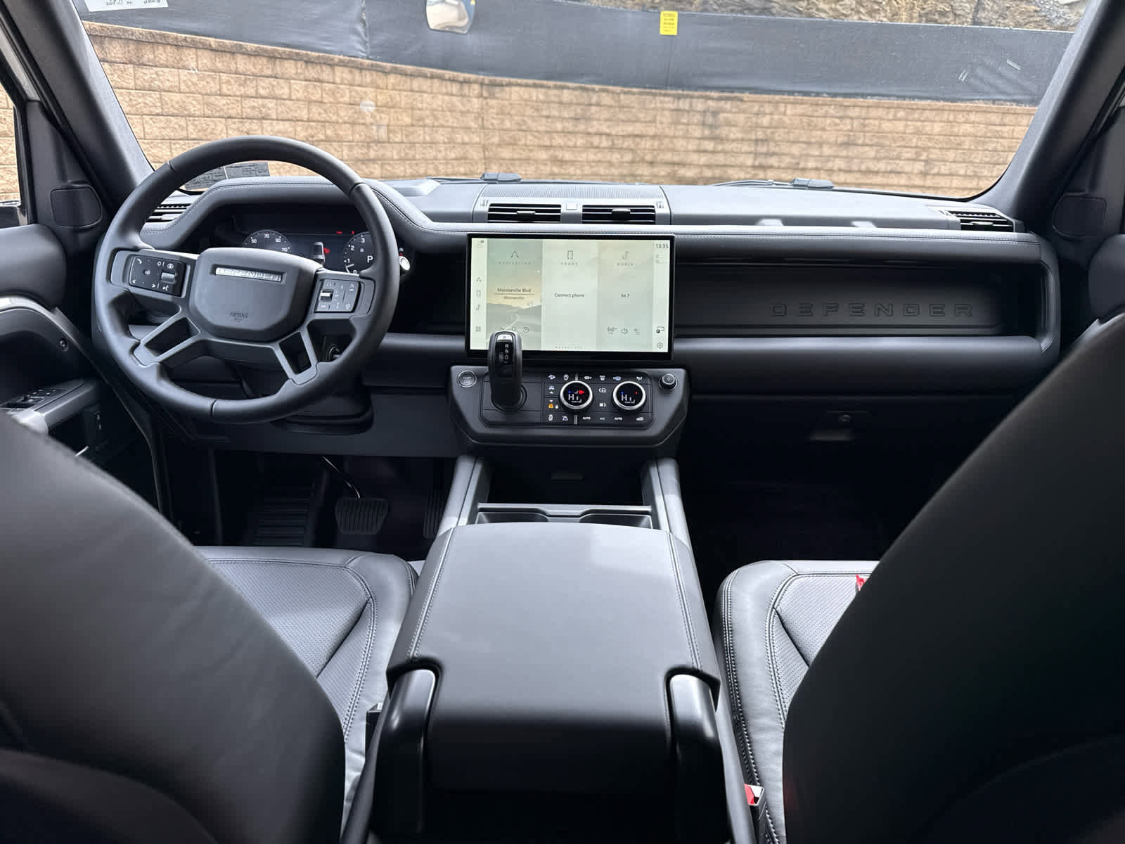 New 2026 Land Rover Defender 130 X-Dynamic SE AWD/4WD image 9