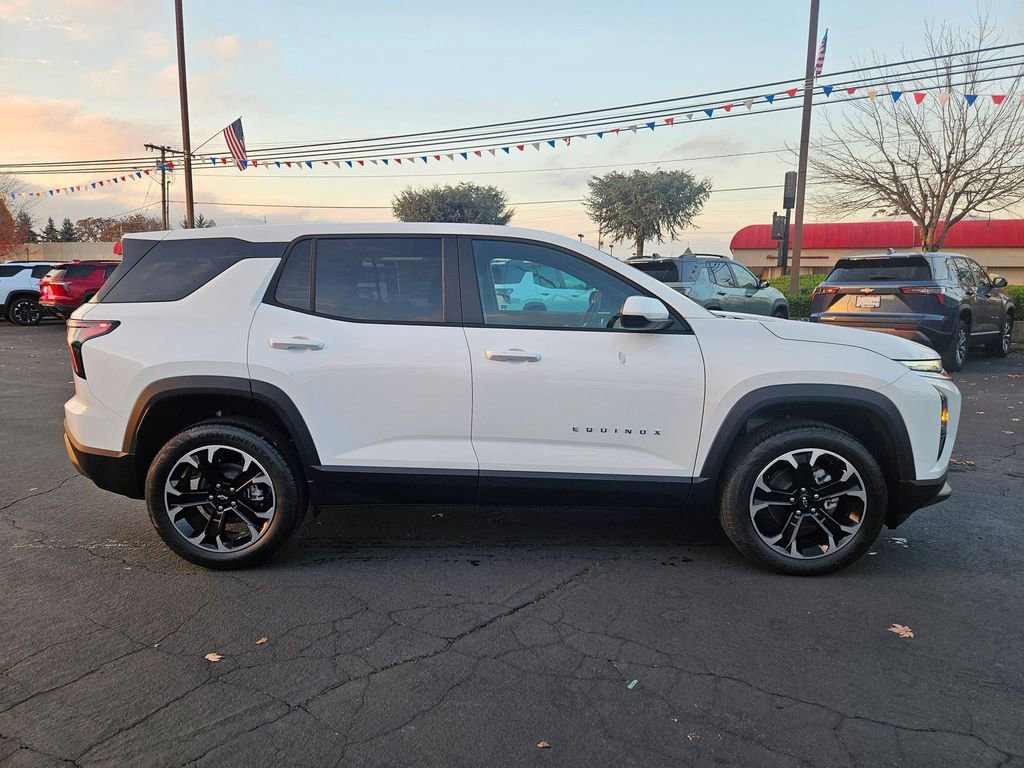 New 2026 Chevrolet Equinox LT image 7