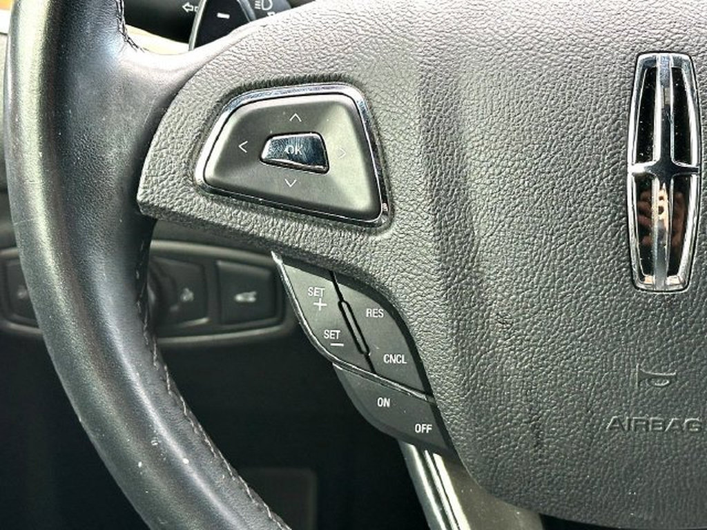 Used 2017 Lincoln MKC Reserve FWD image 22