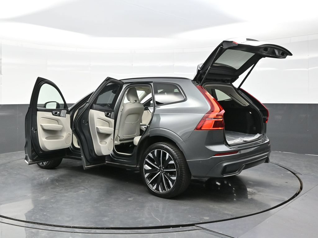 New 2026 Volvo XC60 B5 Ultra w/ Climate Package AWD/4WD image 47