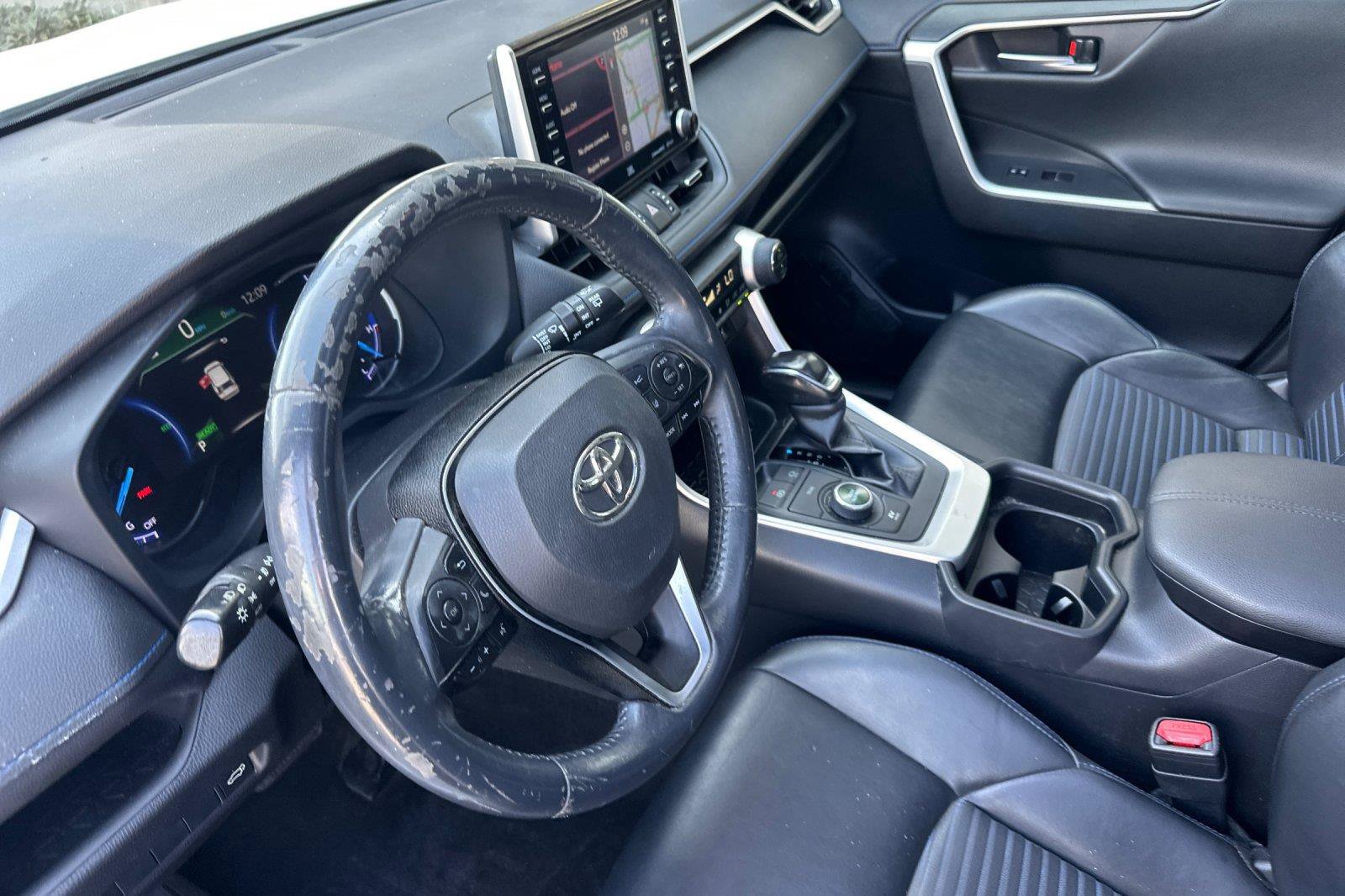 Used 2019 Toyota RAV4 XSE w/ Carpet Mat Package AWD/4WD image 9