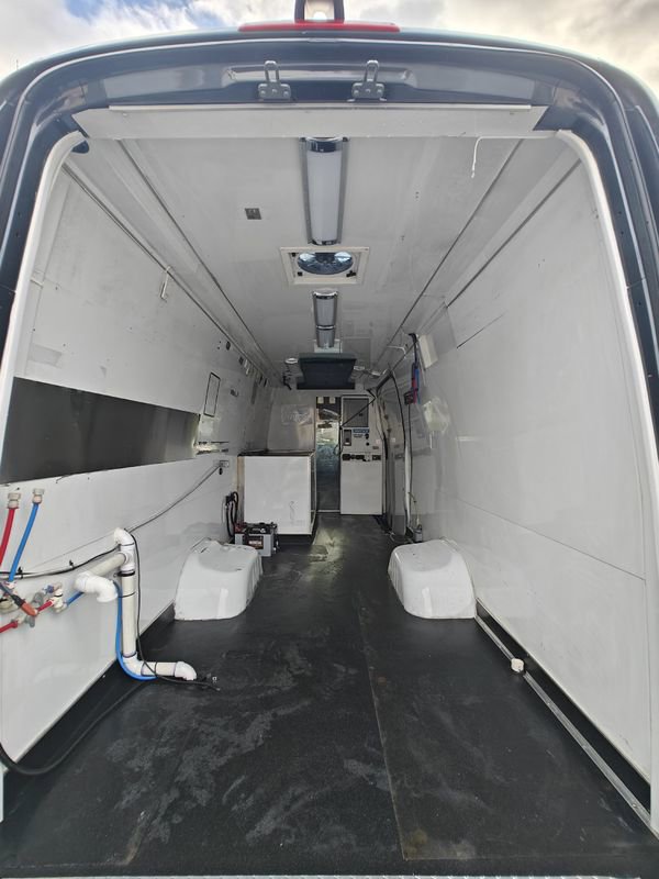 Used 2019 Mercedes-Benz Sprinter 170 image 35