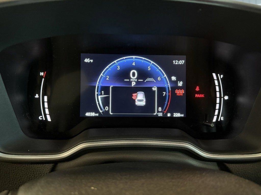 Used 2024 Toyota Corolla Cross XLE image 11