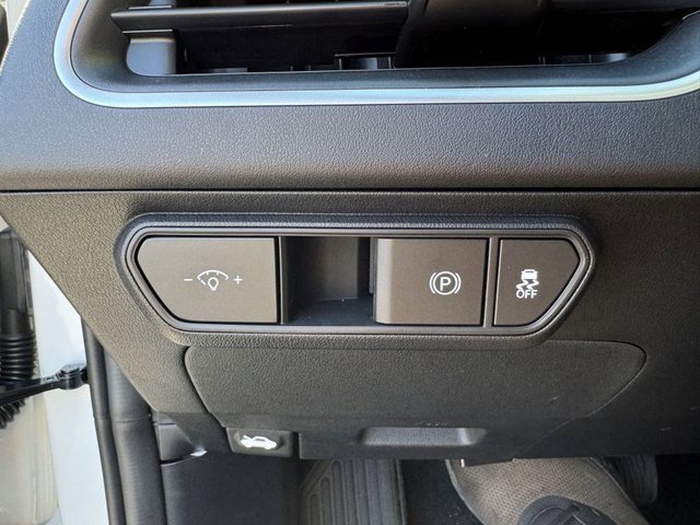 New 2025 Kia K4 LX image 25