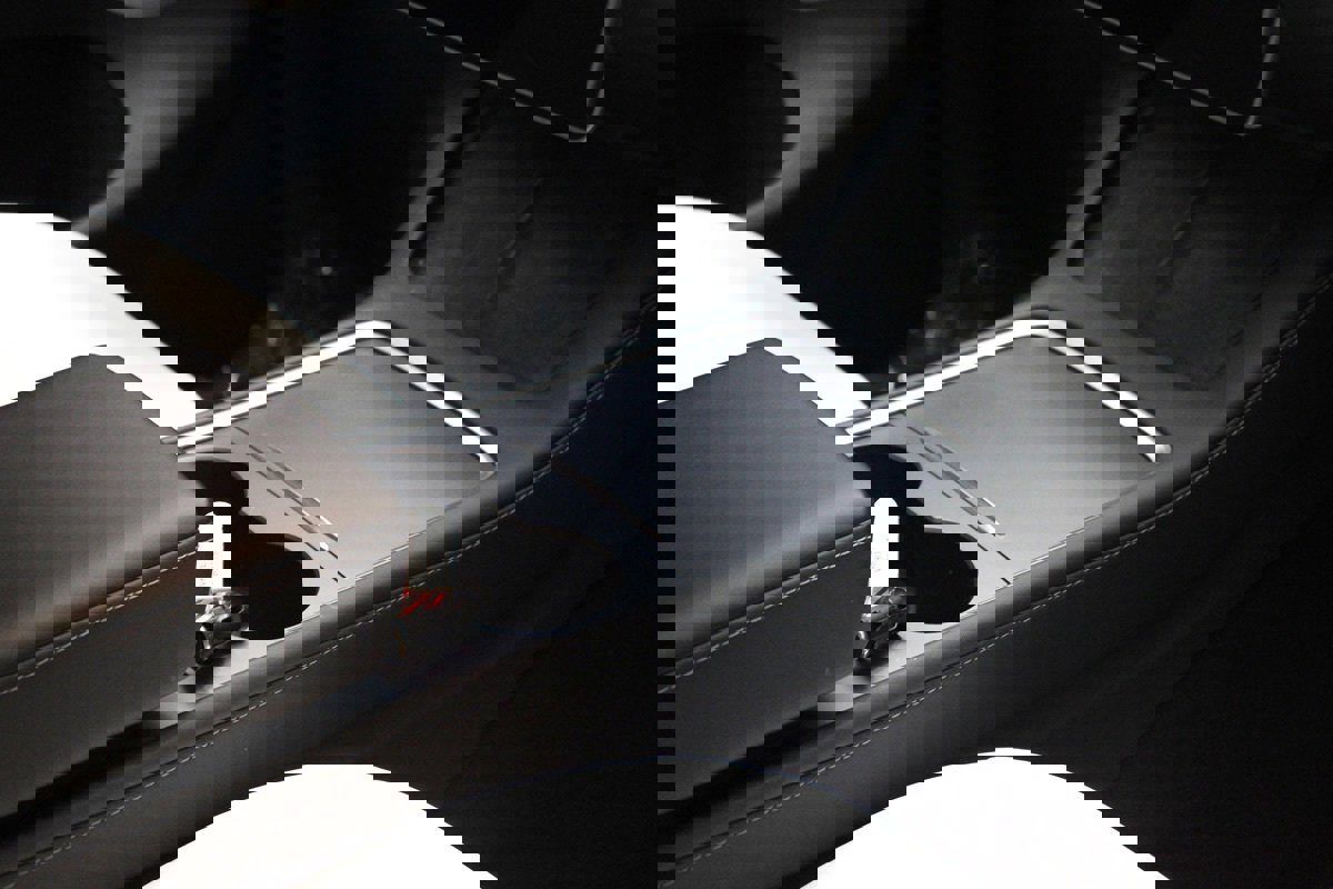 Used 2024 Tesla Model Y Long Range image 38