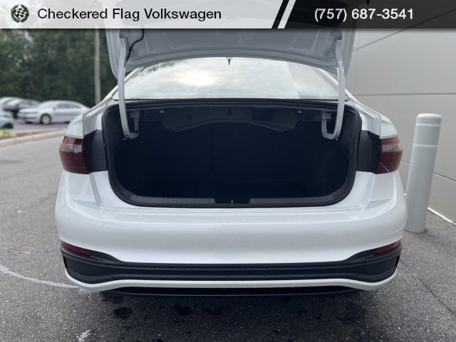 New 2026 Volkswagen Jetta SE image 19