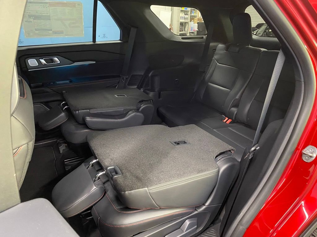 New 2026 Ford Explorer ST w/ Sun And Sound Package image 31