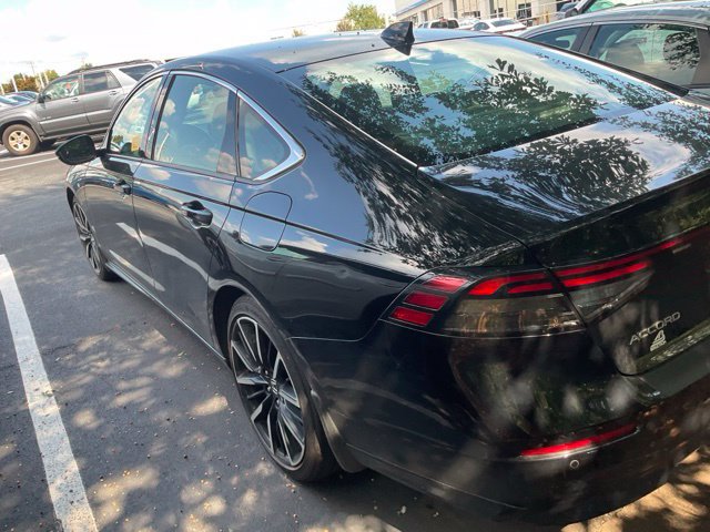 Used 2023 Honda Accord Touring image 10