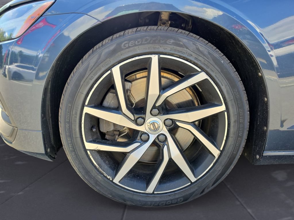 Used 2020 Volvo S60 T6 Momentum AWD/4WD image 15