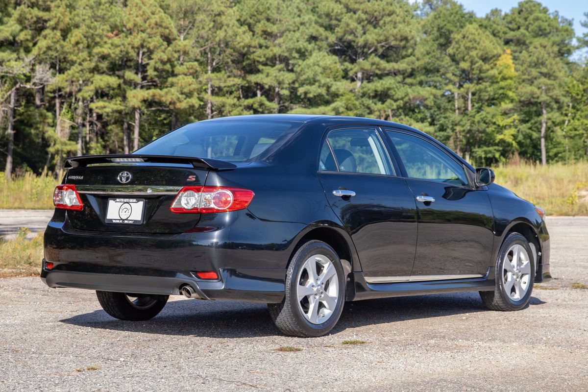 Used 2013 Toyota Corolla S FWD image 6