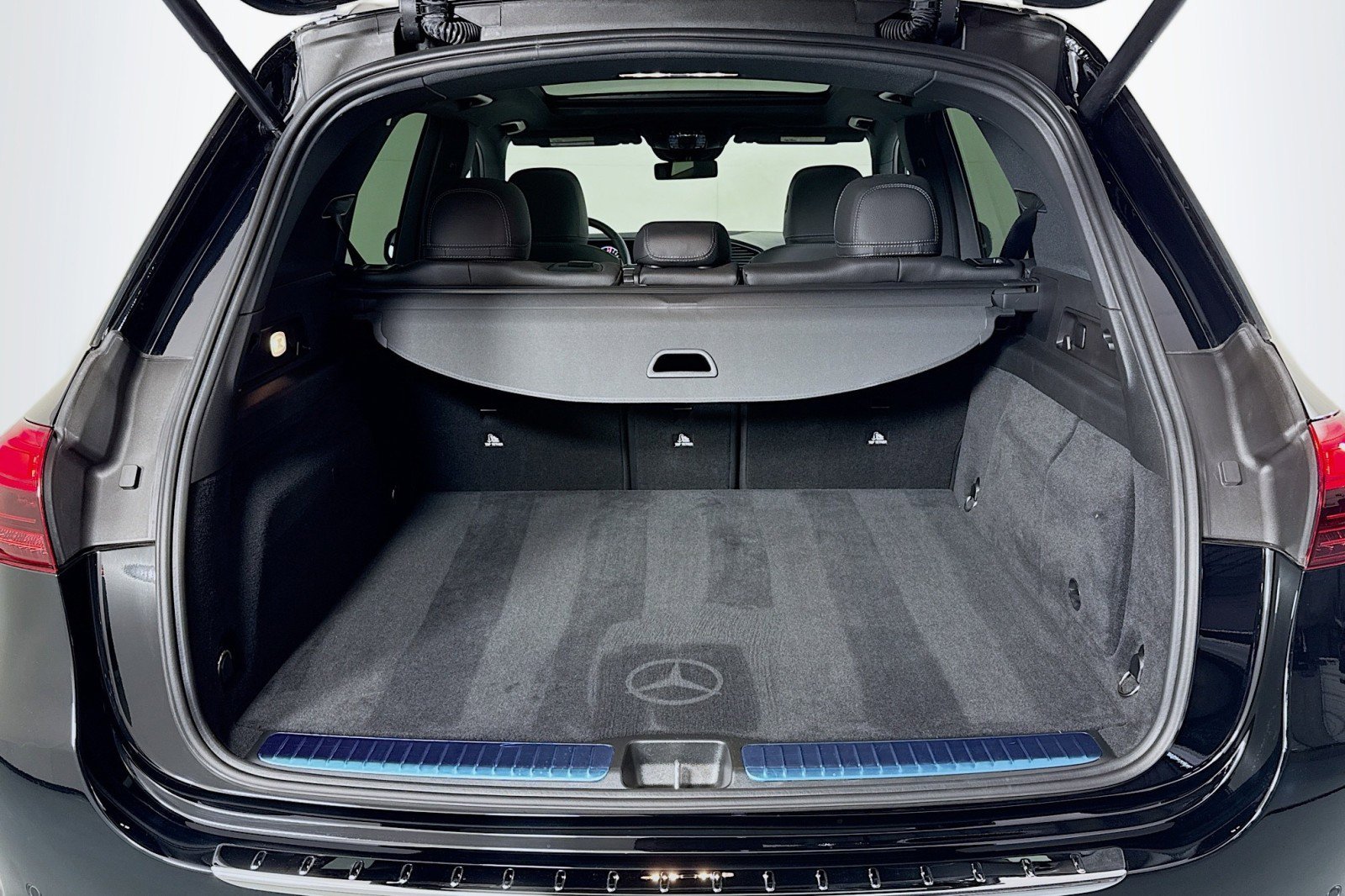 Certified 2025 Mercedes-Benz GLE 450e 4MATIC image 23