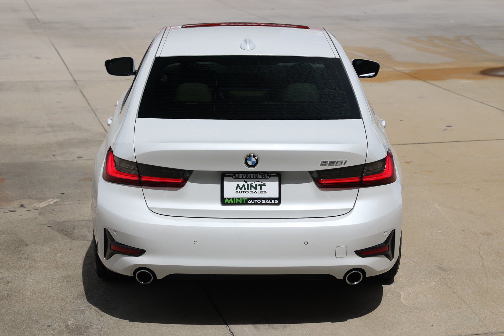 Used 2022 BMW 330i Sedan w/ Premium Package RWD image 13
