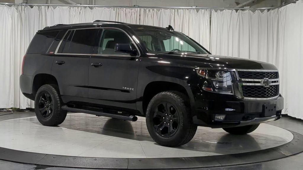 Used 2018 Chevrolet Tahoe LT AWD/4WD image 2
