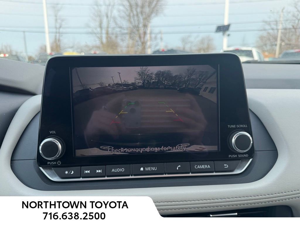 Used 2024 Nissan Rogue SV AWD/4WD image 10