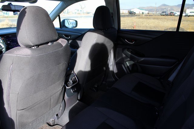 Used 2022 Subaru Outback Premium image 17