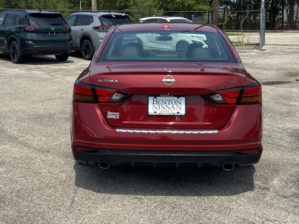Used 2023 Nissan Altima 2.5 SR FWD image 5