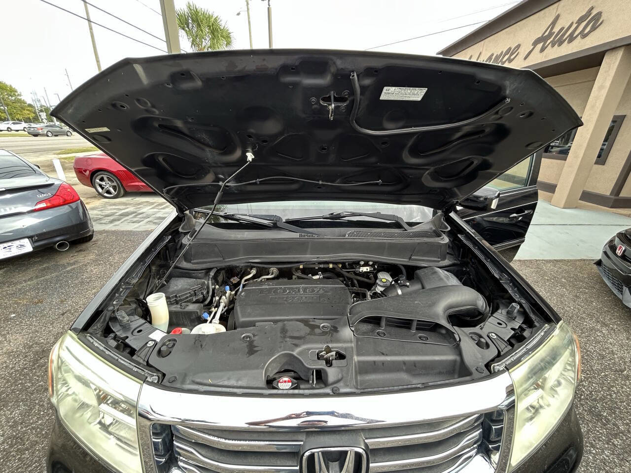 Used 2015 Honda Pilot Touring image 9