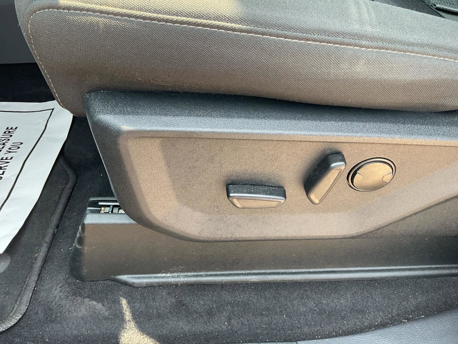 Used 2023 Ford F150 XLT w/ Equipment Group 302A High image 11