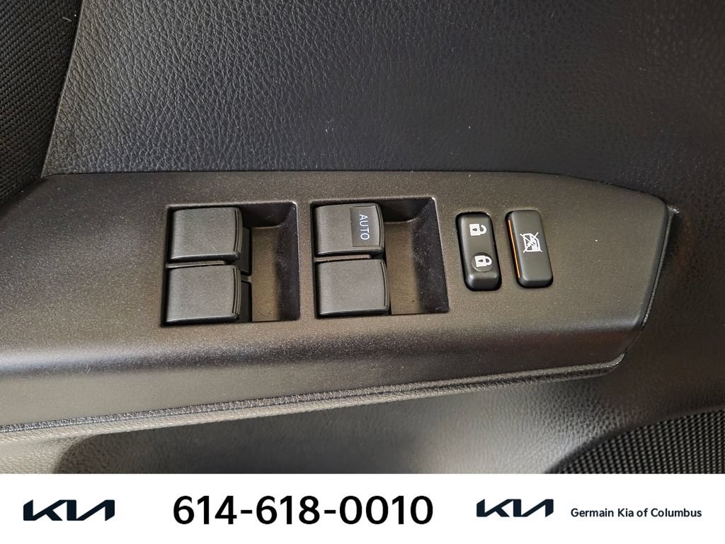 Used 2016 Toyota RAV4 LE FWD image 26