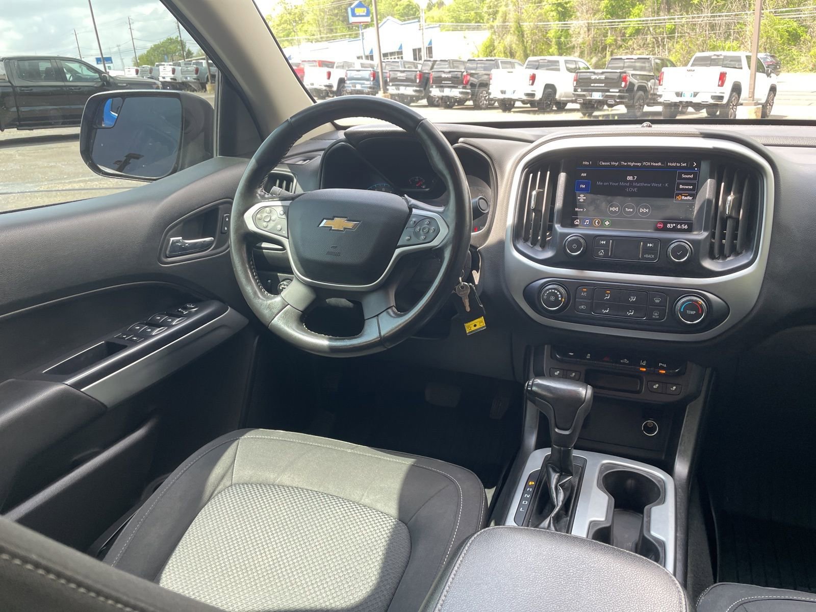 Used 2020 Chevrolet Colorado LT w/ Safety Package image 24