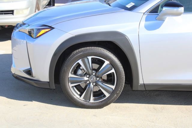 Certified 2025 Lexus UX 300h 300h image 4