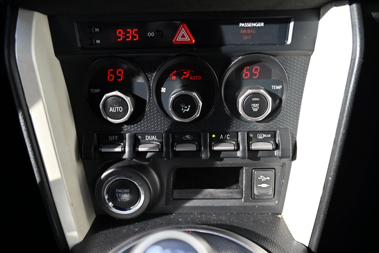 Used 2014 Subaru BRZ Limited image 26