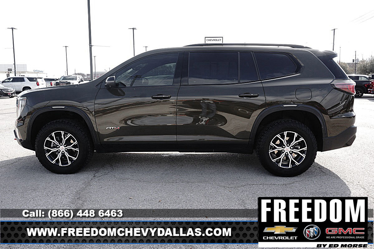Used 2024 GMC Acadia AT4 w/ Super Cruise Package image 4