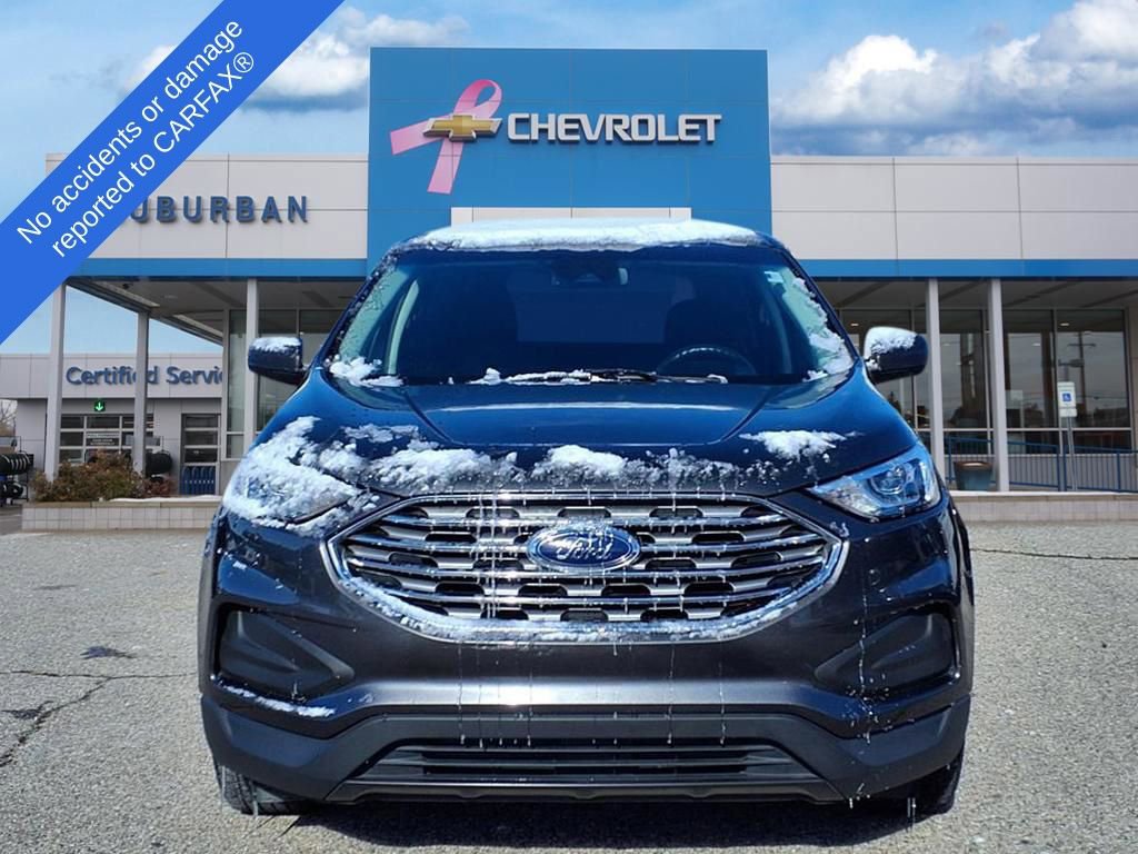 Used 2019 Ford Edge SE image 2