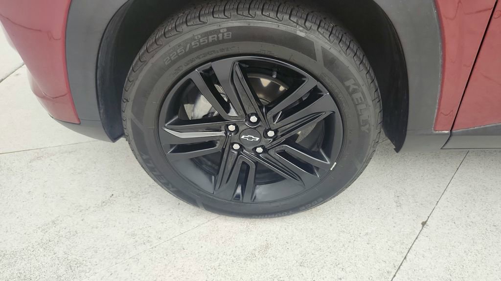 Used 2024 Chevrolet Trax ACTIV w/ Sunroof Package image 28
