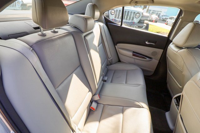 Used 2017 Acura TLX w/ Technology Package image 35