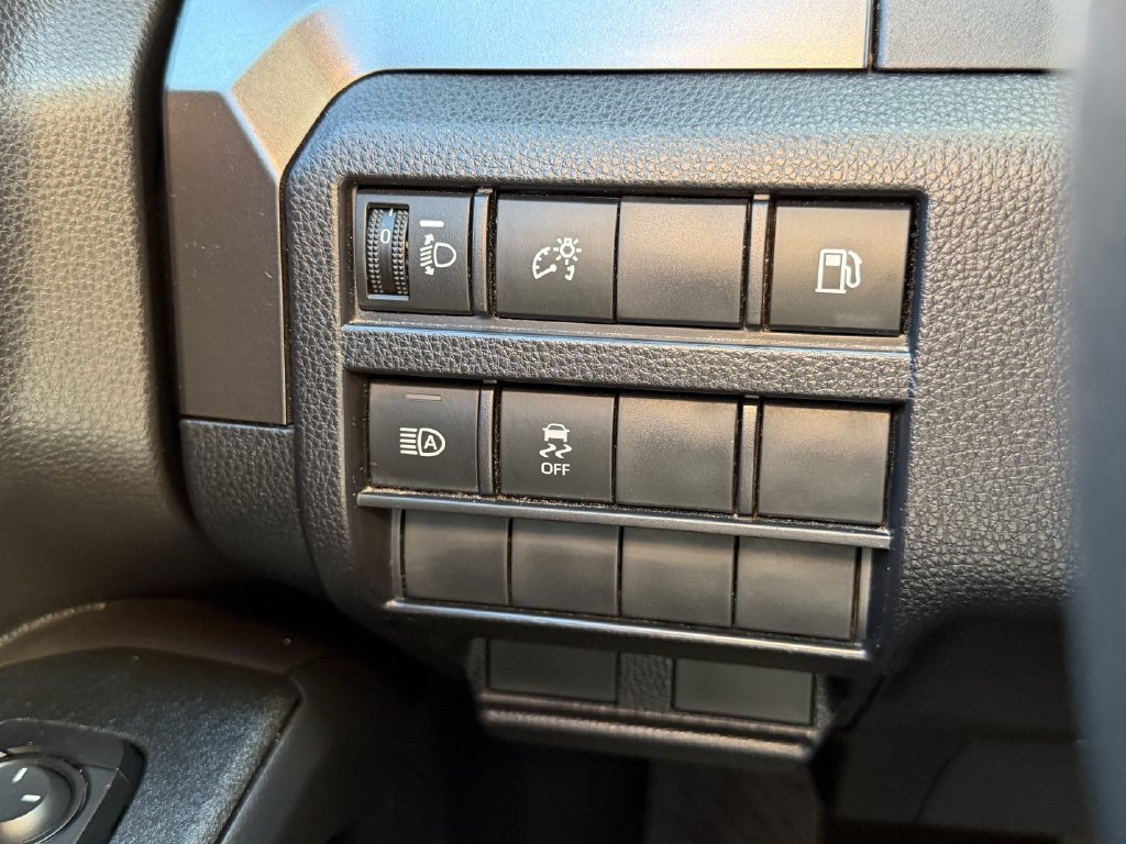 Certified 2025 Toyota 4Runner SR5 AWD/4WD image 17