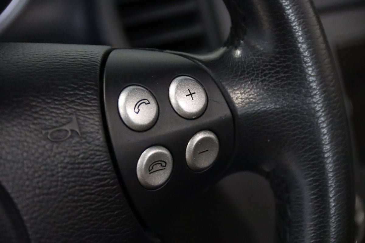 Used 2008 Mercedes-Benz SLK 350 image 16