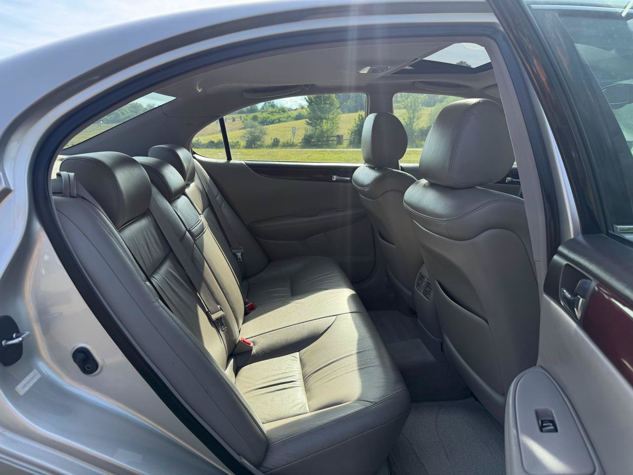 Used 2002 Lexus ES 330 FWD image 23
