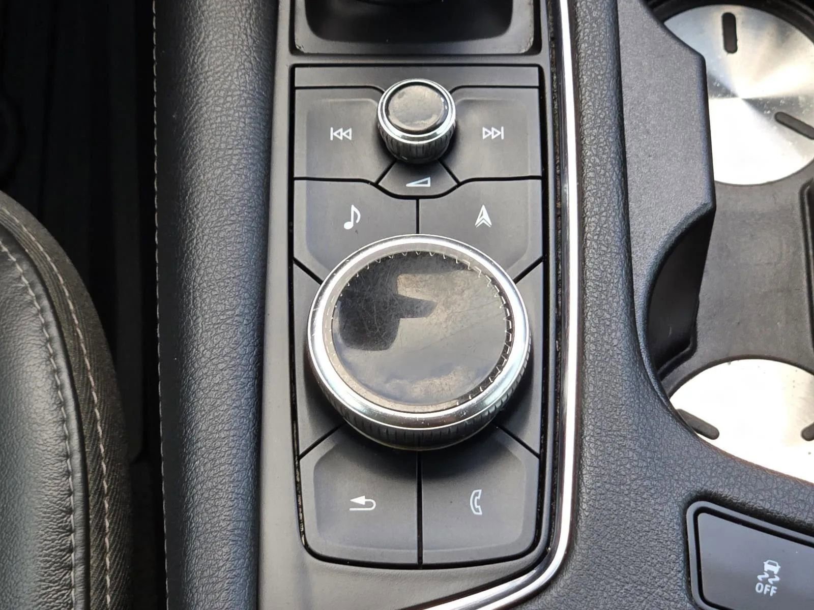 Used 2022 Cadillac XT6 Premium Luxury w/ Technology Package image 15